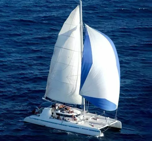 catamaran Uhaina