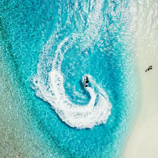 jet-ski